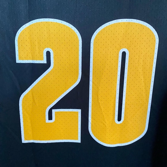 Under Armour Wichita State Basketball Jersey - Picture 4 of 5